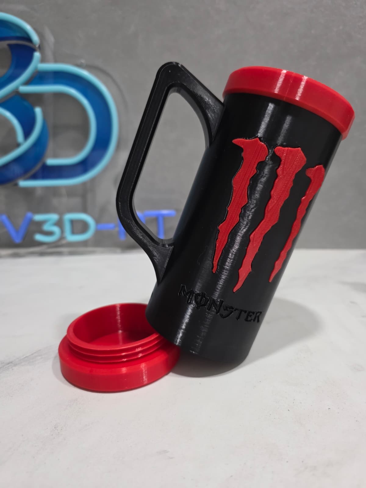 Base roscada do compartimento secreto do caneco porta-latas Monster Energy — Creativ 3D