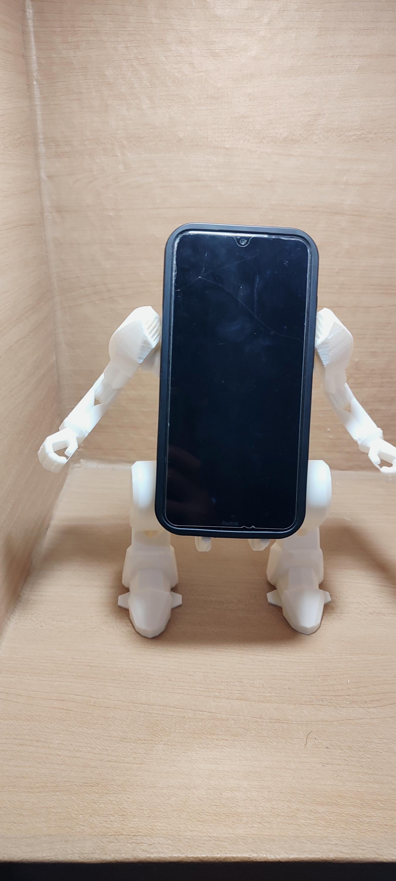 Suporte Robótico "Exo-Armour": O Guardião do Seu Smartphone!