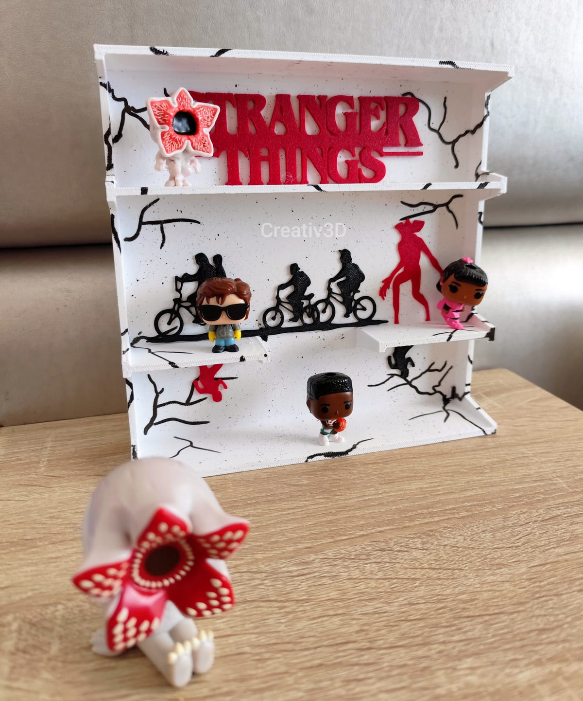 Suporte Expositor Stranger Things para Miniaturas - Branco - Impressão 3D - Creativ 3D